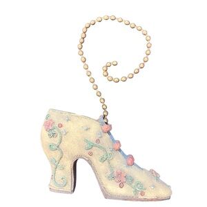 Ceramic antique shoe shaped pull chain